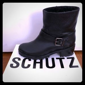 Schutz fur lined boots size 9.5
